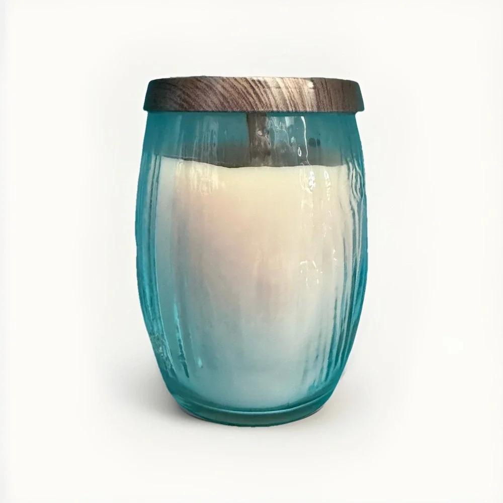 Pure Radiance by‎ Yankee Candle 14.5oz Crackling Sea Glass Medium Candle